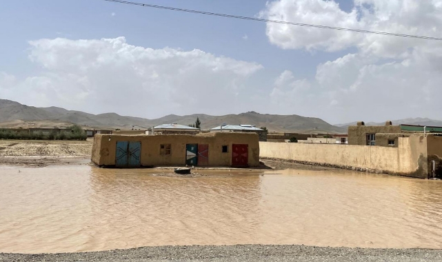 Afganistan'da meydana gelen selde 12 kişi öldü