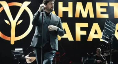 Ahmet Şafak, Kuruçeşme Açıkhava'dan geçti