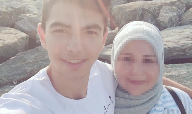Annesinin sevgilisini, evlerine kurduğu kamera ile takip edip öldürmüş