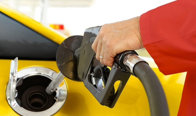 Araç sahipleri dikkat! Benzine zam geldi