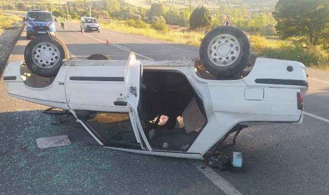 Araç takla attı! 17 günlük bebek ve 4 yaralı