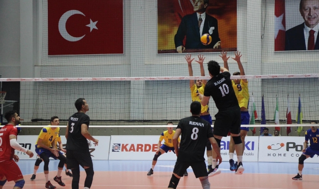 Avrupa İşitme Engelliler Voleybol Şampiyonası'nda milli takımdan iki galibiyet