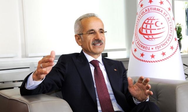 Bakan Uraloğlu'ndan mobil haberleşme istasyonu açıklaması