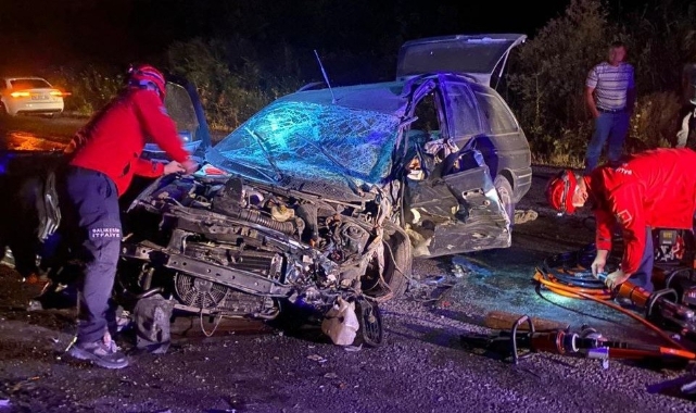 Balıkesir'de feci kaza: 1 ölü, 1 yaralı