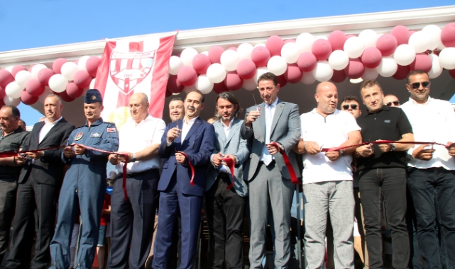 Bandırmaspor yeni tesislerine kavuştu 
