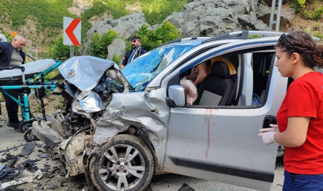 Bayram dönüşü trafik kazası! 8 yaralı