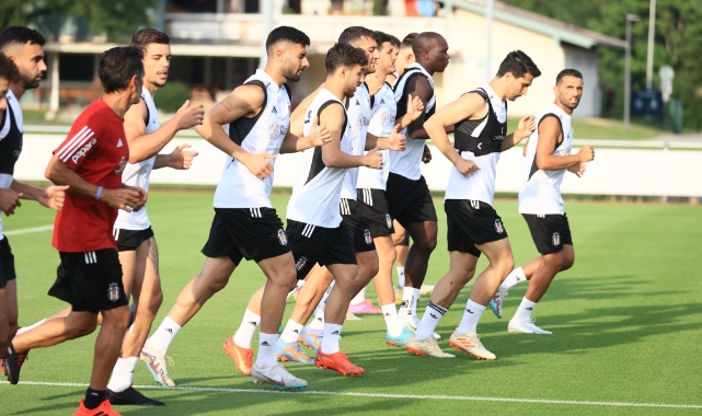 Beşiktaş Almanya'da ilk antrenmanı yaptı