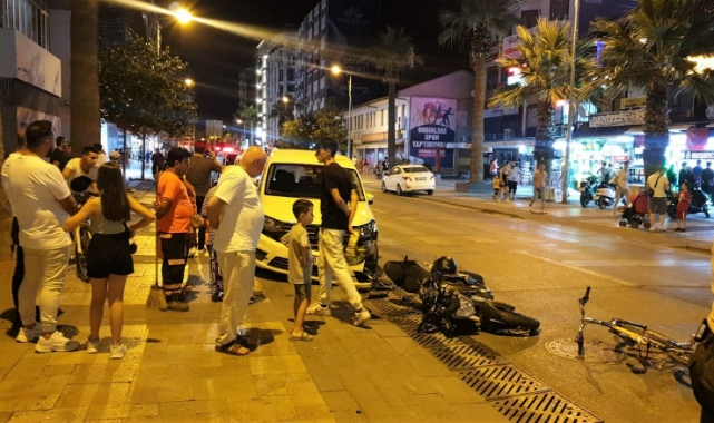 Bisiklete çarpmamak için polis aracına çarptı! 3 yaralı