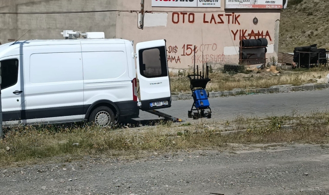 Bomba süsü verilen düzenek oyun hamuru çıktı