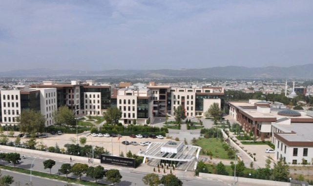 BTÜ eğitimde küresel başarıya ulaştı