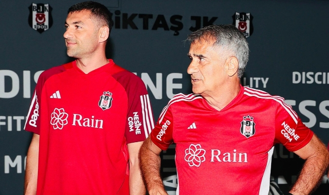 Burak Yılmaz Beşiktaş'taki görevine başladı