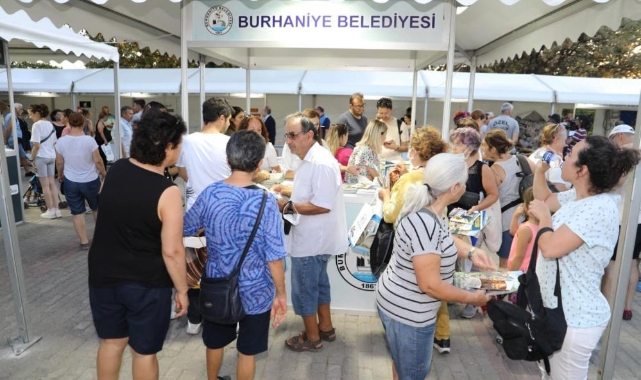Burhaniye Kitap Fuarı için geri sayım başladı