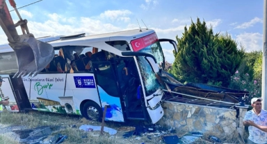Bursa Büyükşehir'e ait otobüsün kazasının ardından Başkan Aktaş'tan açıklama