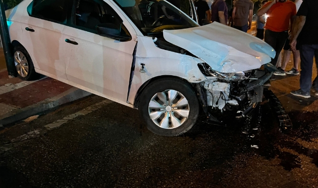 Bursa'da hatalı 'U' dönüşü kazası: 2 yaralı