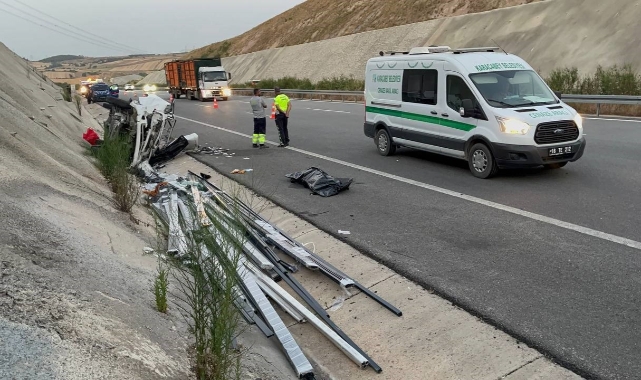 Bursa'da kamyonet TIR'a arkadan çarptı! 1 ölü