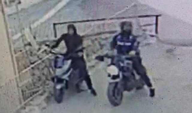 Bursa'da motosikletle gelip motosiklet çaldılar