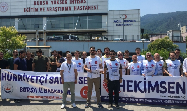 Bursa'da sağlık çalışanları iş bıraktı!
