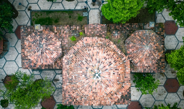 Bursa'nın tarihi yapıları karelendi