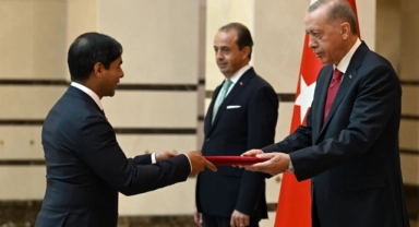 Büyükelçilerden Cumhurbaşkanı Erdoğan'a güven mektubu