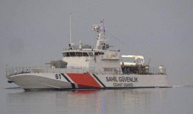 Çanakkale açıklarında 38 düzensiz göçmen yakalandı