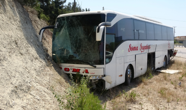 Çanakkale'de otobüs yoldan çıktı: 5 yaralı