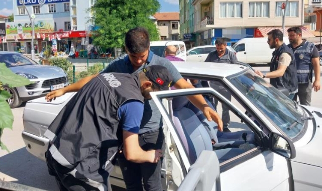 Çorum Sungurlu'da polisten şok uygulama