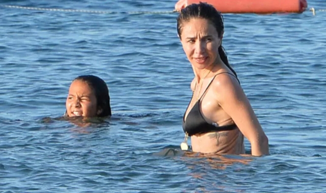 Demir, yorgunluk atmak için Bodrum'a gitti!