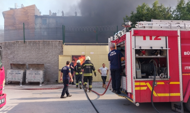 Depoda korkutan yangın