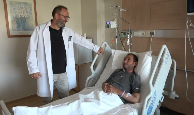 Devlet sanatçısı Bursa'da 5 hastaya umut oldu