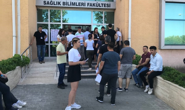 DGS’ye geç kalanlar kapıdan döndü