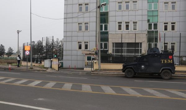 Diyarbakır'da terör saldırısı davasında 2 tahliye