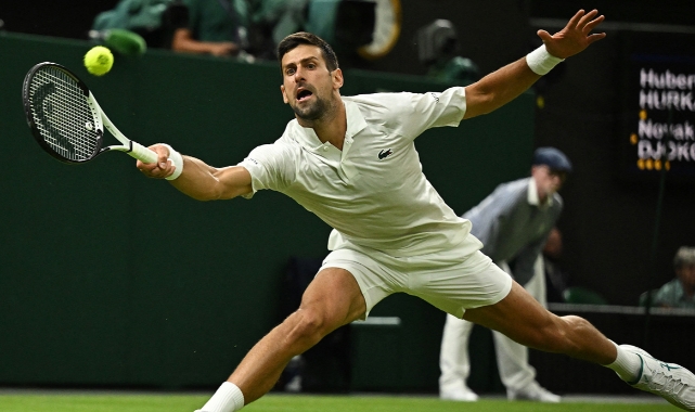 Djokovic adını çeyrek finale yazdırdı