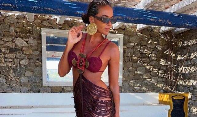 Eda Taşpınar'ın Mikonos pozu