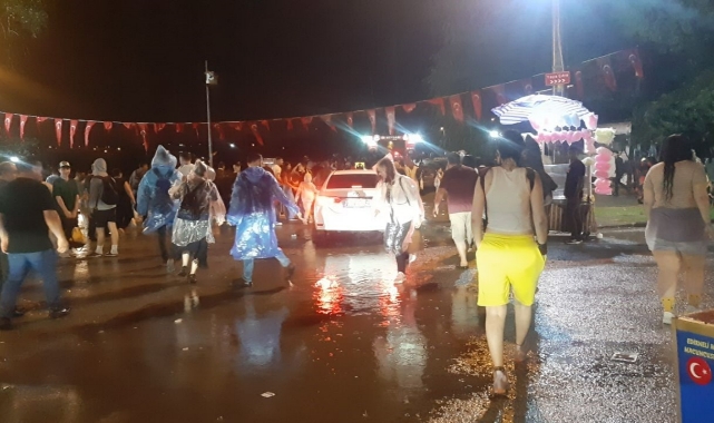 Edirne’de sağanak yağış zor anlar yaşattı