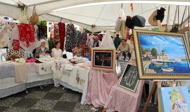 El sanatları kursları yıl sonu sergisi