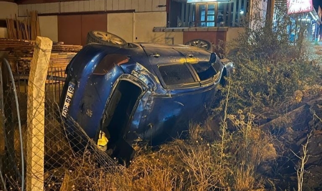 Elazığ’da otomobil bahçeye yuvarlandı: 1 yaralı