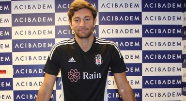 Emrecan Uzunhan'a camiadan 'geçmiş olsun' mesajı