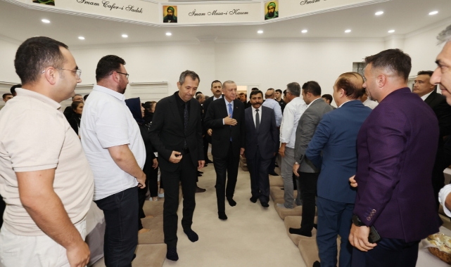 Erdoğan'dan Ali Baba Sultan Cemevi'ne ziyaret