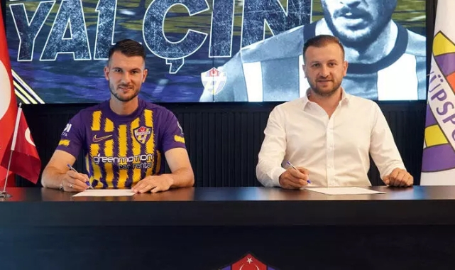 Eyüpspor, Robin Yalçın'ı renklerine bağladı