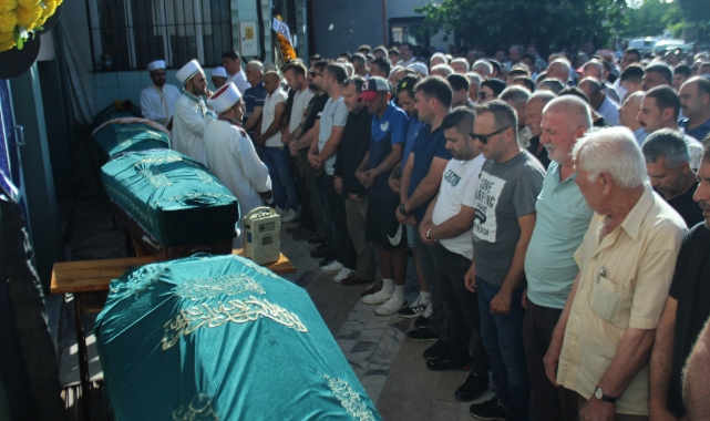 Feci kazada hayatını kaybedenler toprağa verildi