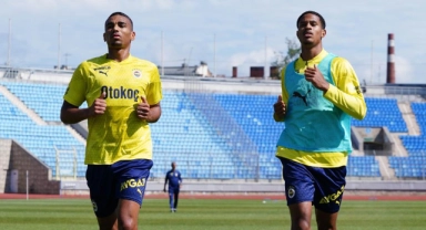 Fenerbahçe, dar alanda pas çalıştı
