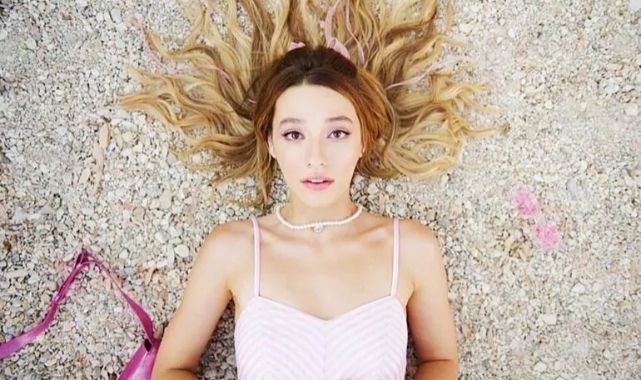 Foça'dan Barbie geçti
