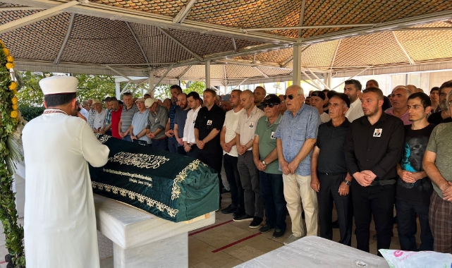 Fotoğrafçı Hamdi Bilgili son yolculuğuna uğurlandı