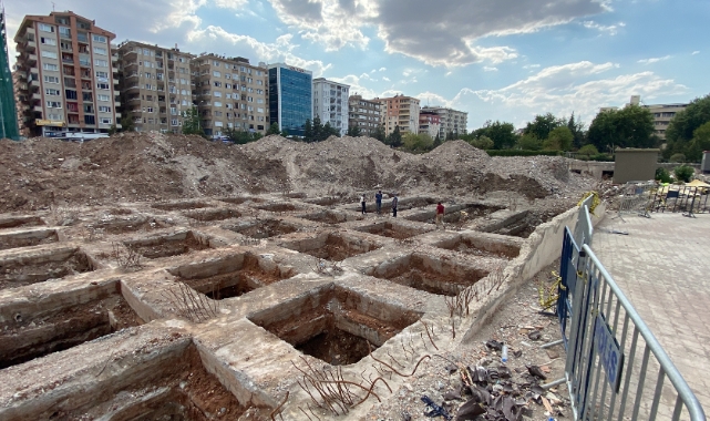 Galeria Sitesi’nde çalışma yapan bilirkişi heyetine toz engeli