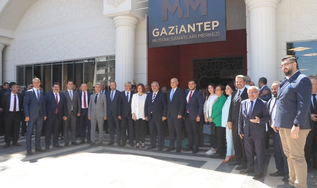 Gaziantep'te AK Parti'nin yeni yönetimi belli oldu