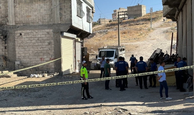 Gaziantep'te rehine krizi! Oğlunu rehin alıp kendini vurdu