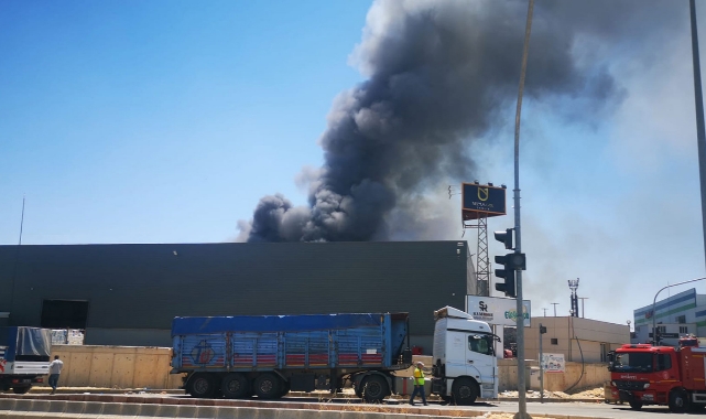 Gaziantep'teki fabrika yangını kontrol altına alındı