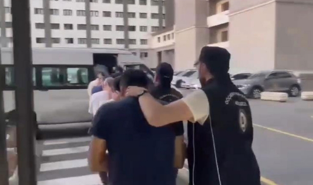 Göçmen kaçakçılığı yapan 20 kişi yakalandı