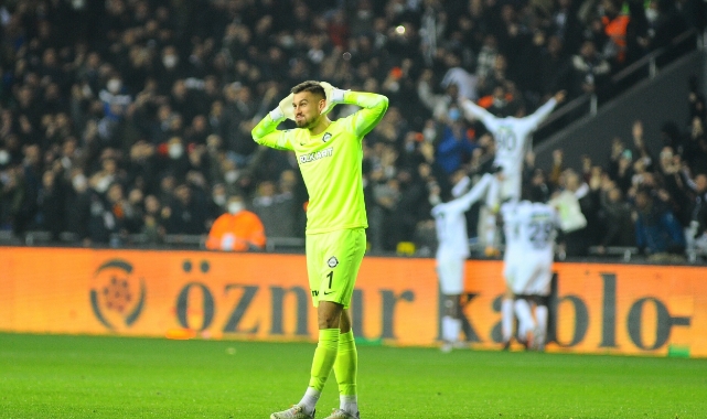 Göztepe Mateusz Lis’e imzayı attırıyor