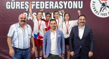 Güreşin Sultanı Şirin Kahraman Türkiye Şampiyonu